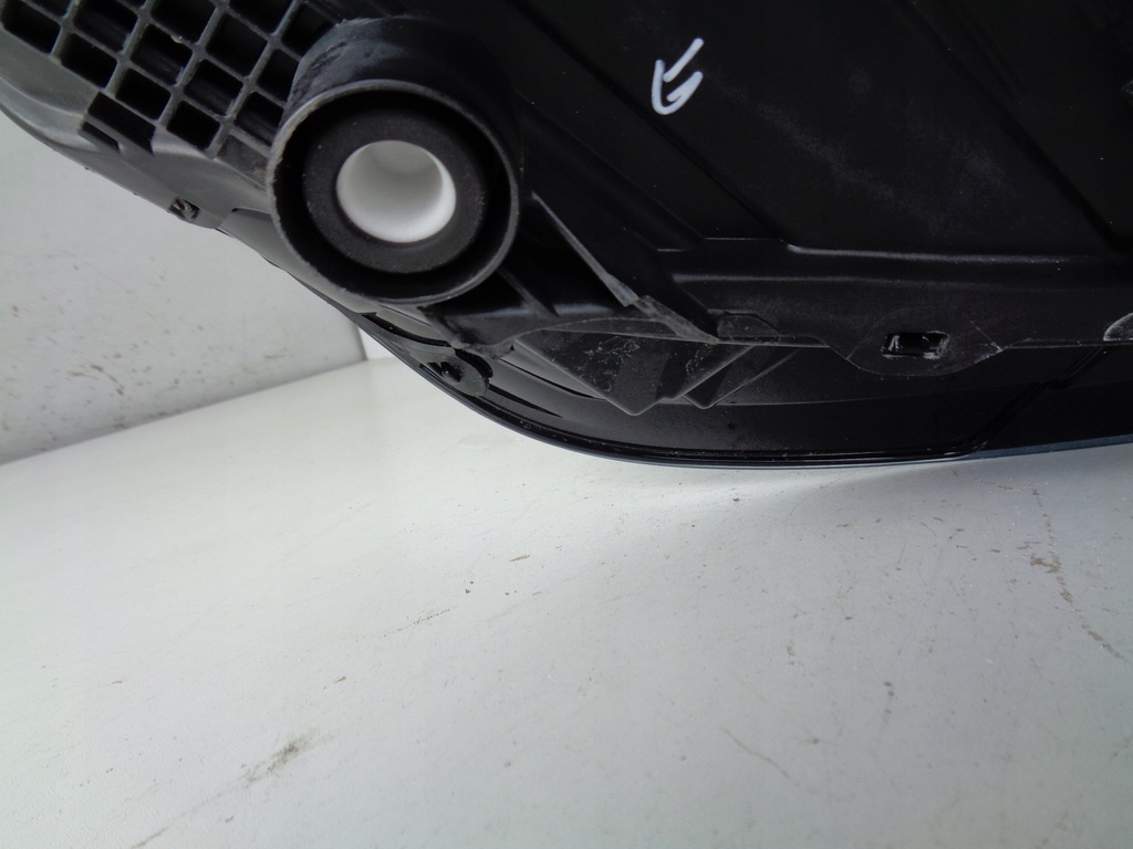 фото №8, Лампа левая фара audi a1 82a 18-