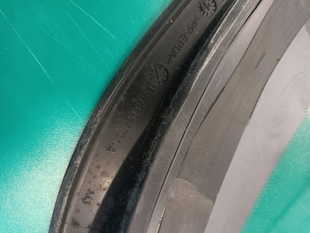 фото №11, Ford fusion mk5 стекло кузовная задняя