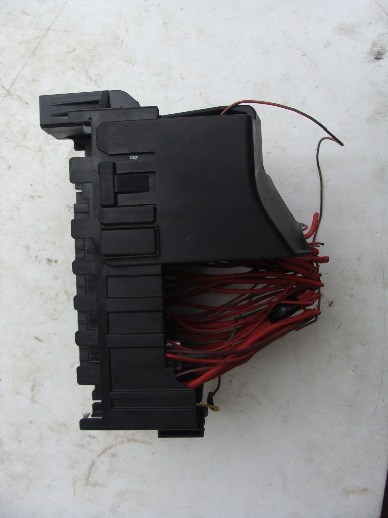 фото №3, Коробка запобіжників renault laguna iii