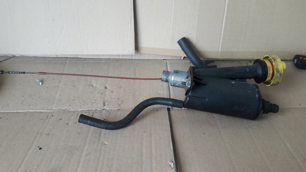 фото №1, Вентиляция картера щуп масла megane 2 1.9 dci