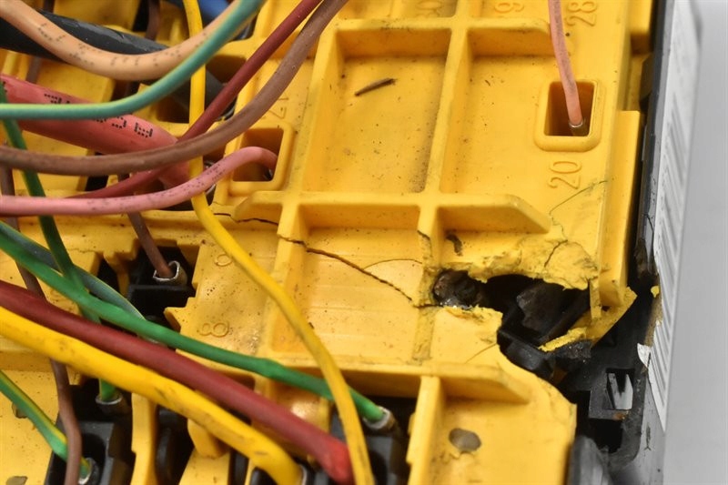 9808959080 коробка bsm vivaro c expert iii proace Доставка