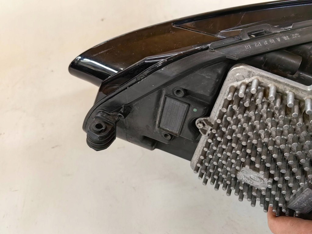 Jaguar e-pace x540 рестайлинг  - фара full led high правый  polecam в Украине