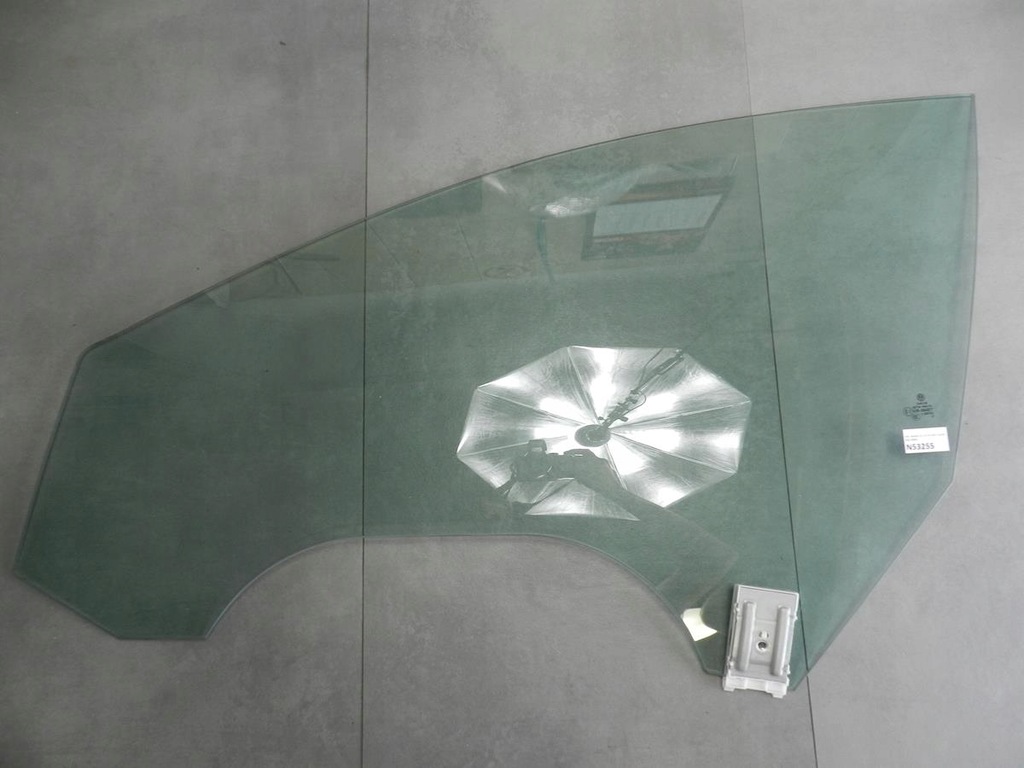 фото №1, Vw passat cc стекло левая перед 2016