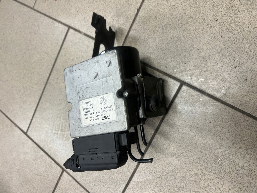 фото №1, Насос abs lancia ypsilon 54084694d