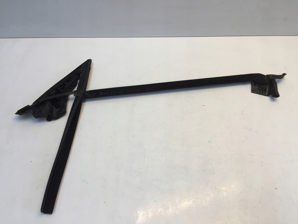 фото №1, Bmw 2 f44 gran coupe молдинг прокладка дверь перед