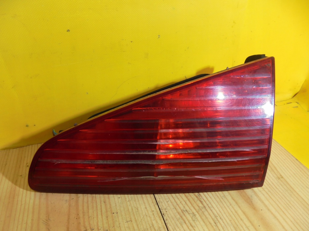 фото №1, Лампа права задня задня w кришка peugeot 607