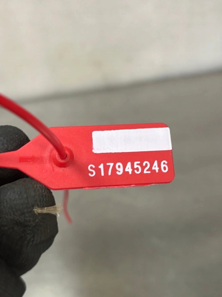 фото №6, Sprysk лампы левый перед заглушка citroen c4 picasso i 1 9657223980