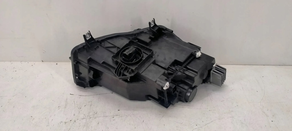 Купити Seat ateca рестайлінг  19- фара ліва передня full led 576941031b