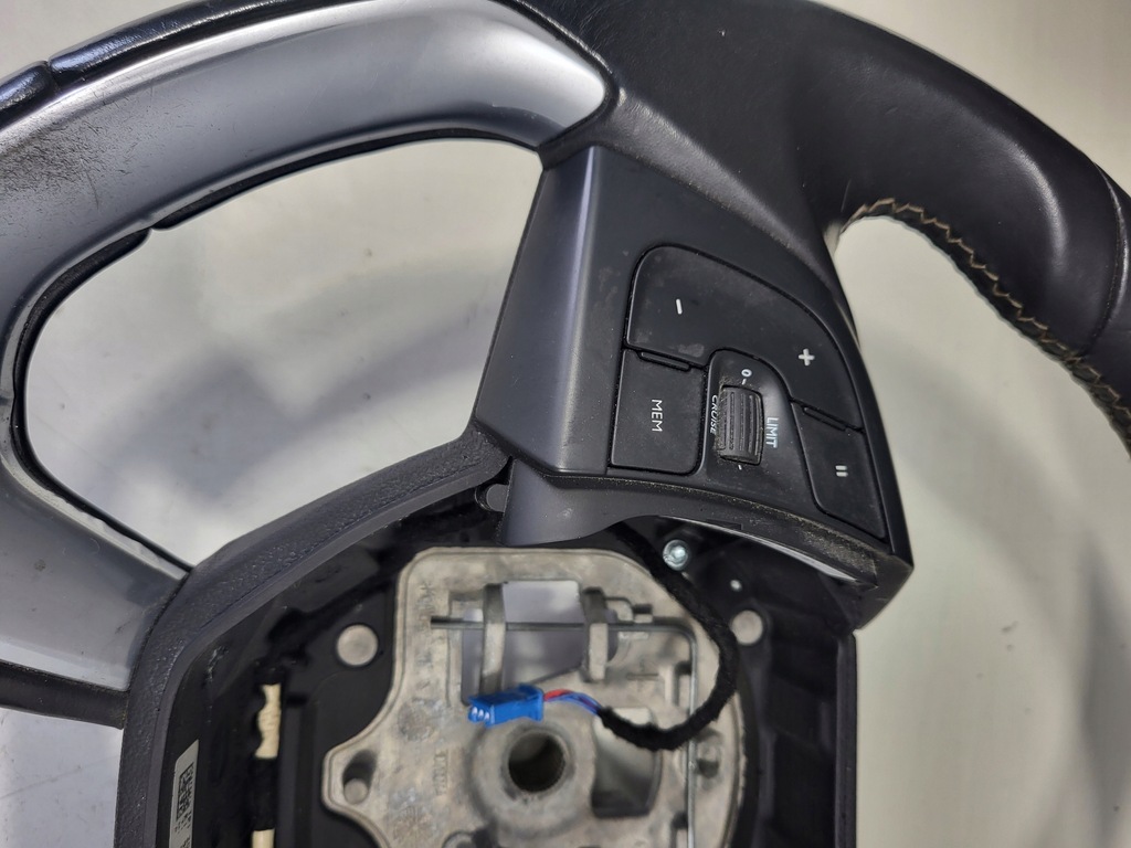 фото №8, Citroen ds5 11- воздуховод кожа мультифункция 98004092zd