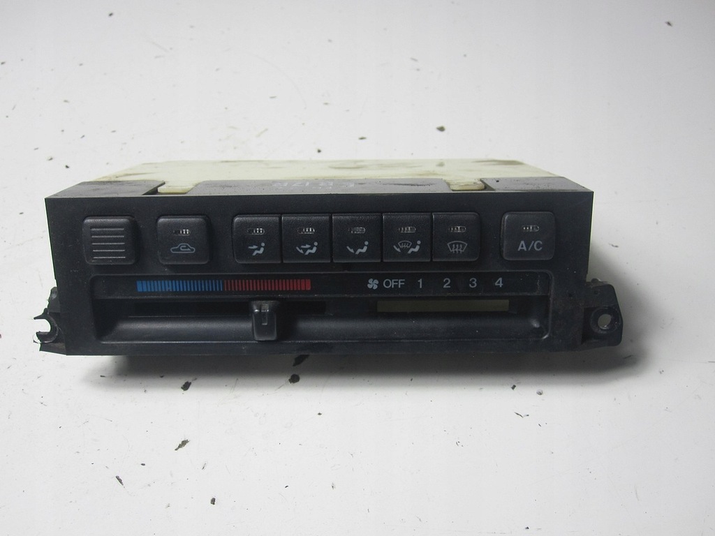 фото №1, Панель кондиціонера mazda 323f ba 95r