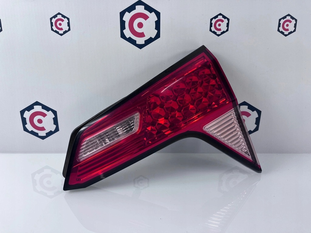 фото №1, Лампа правая задняя honda hr-v 2015- led