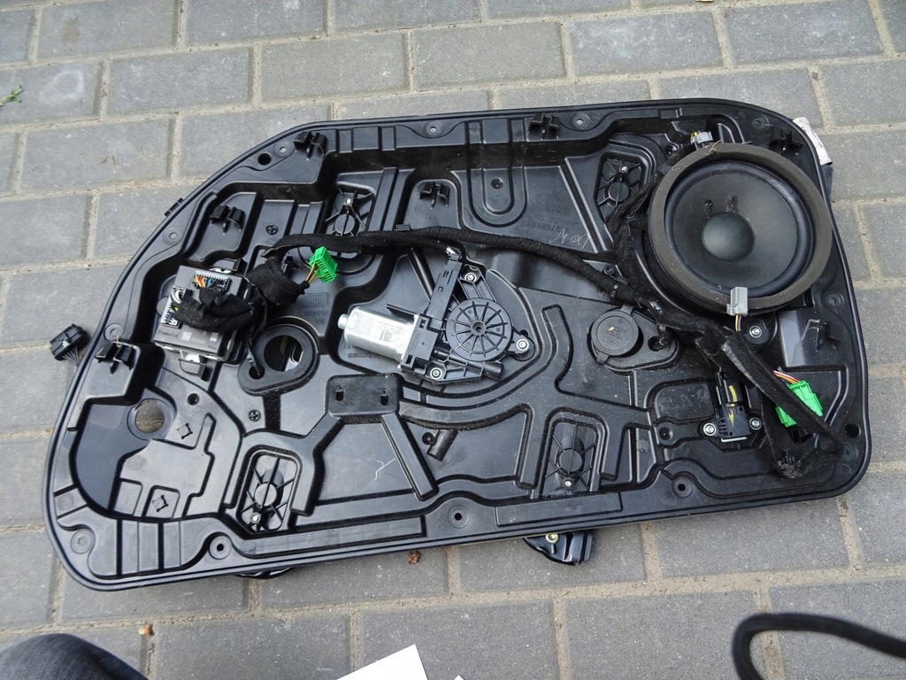 фото №5, Volvo v40 ii обшивка дверь левый задняя механизм плита