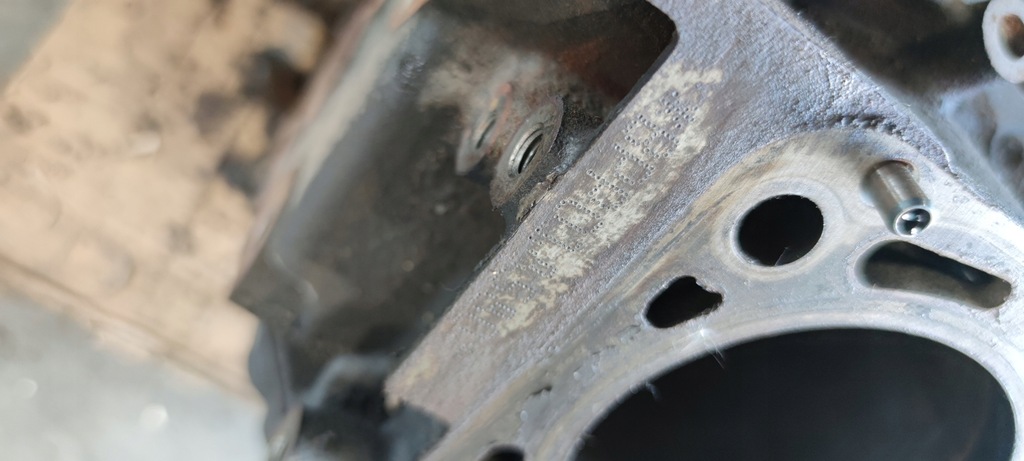 фото №8, Блок двигателя audi a4 a6 2.7 tdi bpp 059103021al