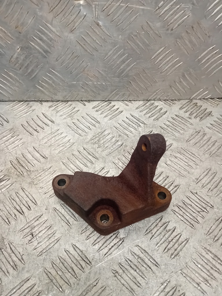 фото №1, Discovery sport 2.0d l550 кронштейн двигателя 204dtd