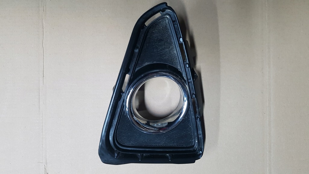 фото №1, Toyota chr c-hr рамка решітка протитуманна фара права