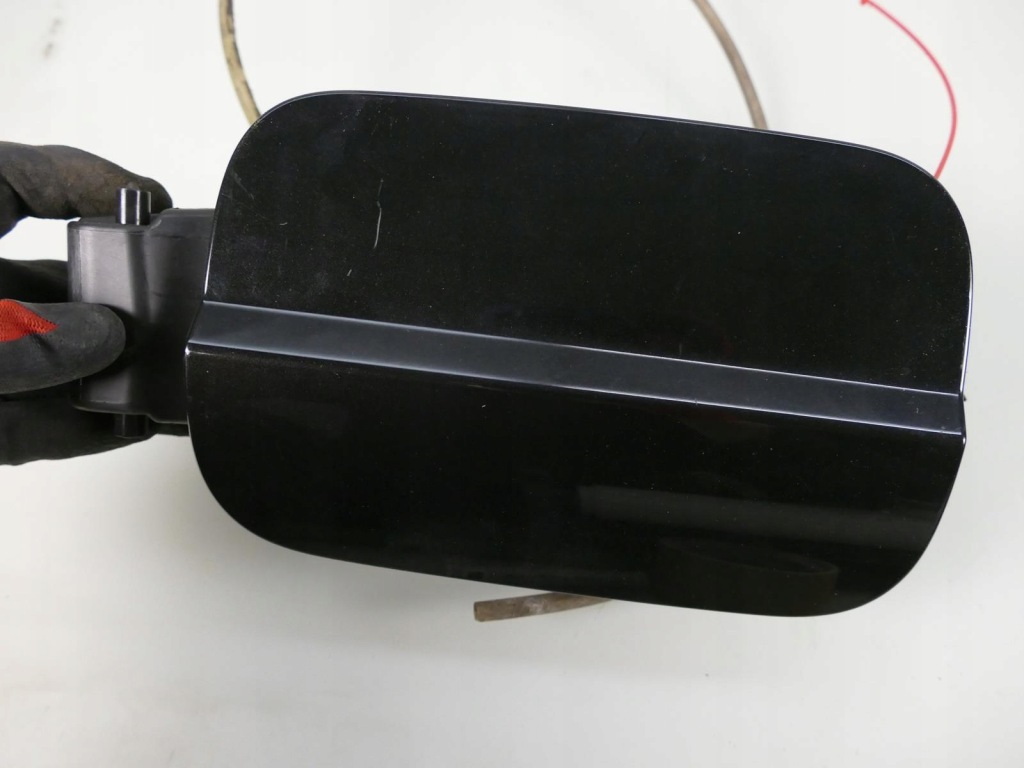 фото №1, Audi a6 c7 sedan крышка заливной топлива ly8x