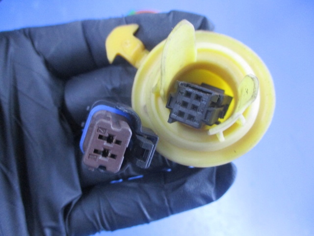 фото №5, Peugeot 308 i t7 зеркало правое 8pin kpld