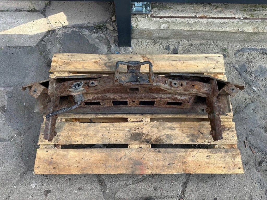 Купить Trailblazer gmc envoy 02-09r балка заднего бампера усилитель фаркоп  oem