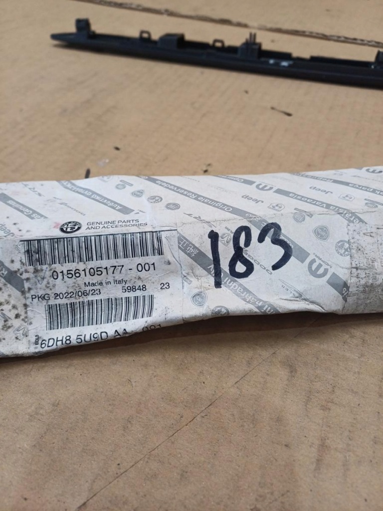 Молдинг alfa romeo 0156105177 Доставка