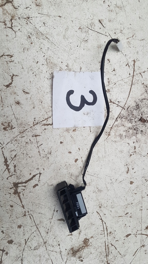 фото №4, Свет стоп микровыключатель крышки задняя mazda 2 dj