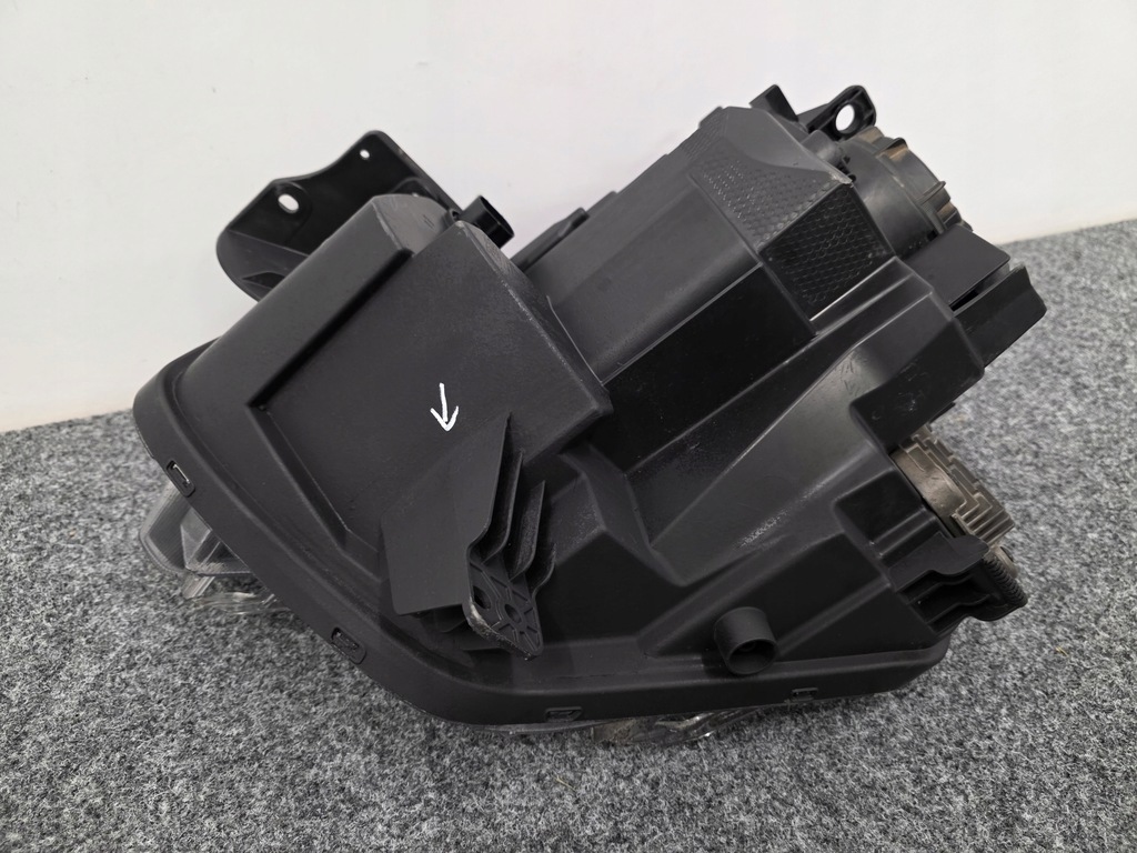 фото №9, Лампа перед передняя правая kia niro ii full led 92102-at 2022 - europa