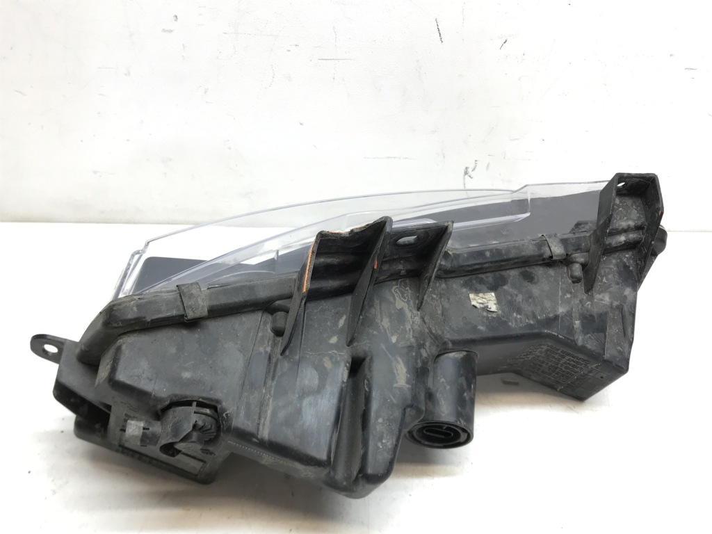 Tesla 3 протитуманна фара led drl правий 1077396-00-d Зі Шроту