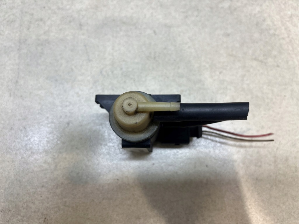 фото №7, Клапан вакууму audi a4 b6 2.5 tdi 700868020