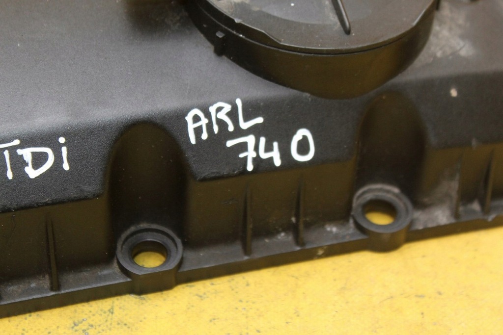 фото №7, Крышка клапанов 038103469q golf iv leon i 1.9 arl