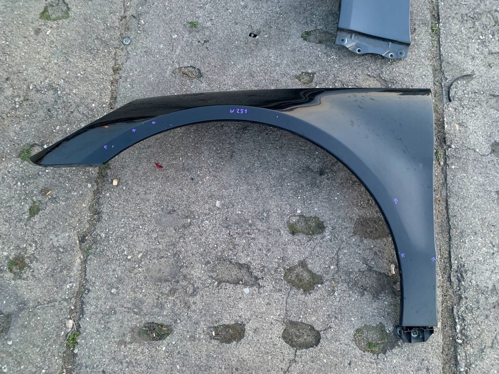 фото №1, Mercedes-benz r w251 крыло левый перед