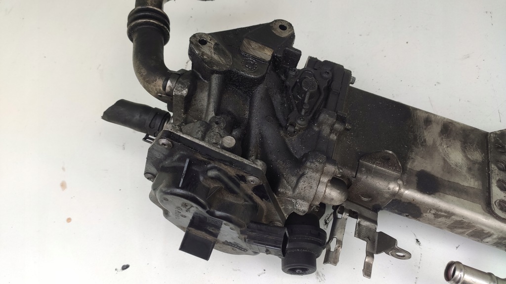 фото №7, Audi a4 b8 q5 8r a5 8t 2.0 tdi радіатор вихлопних газів egr v29041282