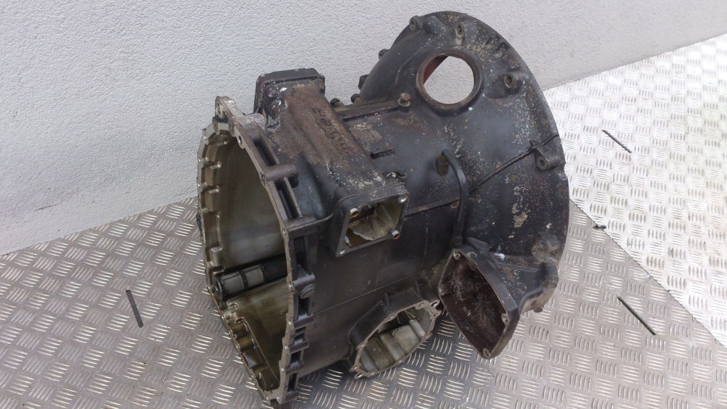 фото №5, Корпус коробки передач перед scania r grs 905