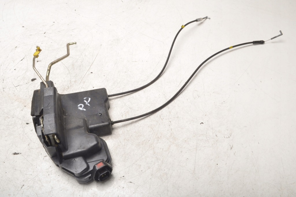 фото №1, Hyundai trajet замок дверь правый перед 5 pin eu