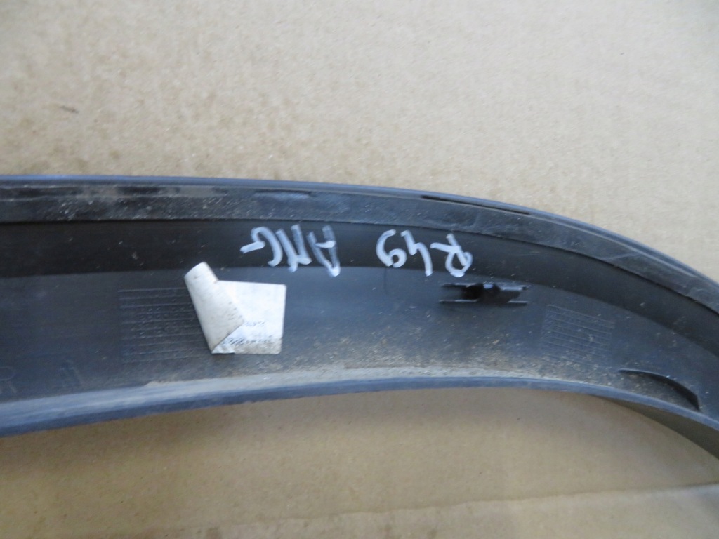 Молдинг на крыло mercedes gla amg w247 20- правый перед правая в Украине