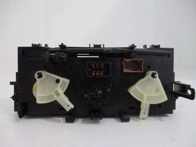 фото №2, Citroen c3 ii панель кондиционера