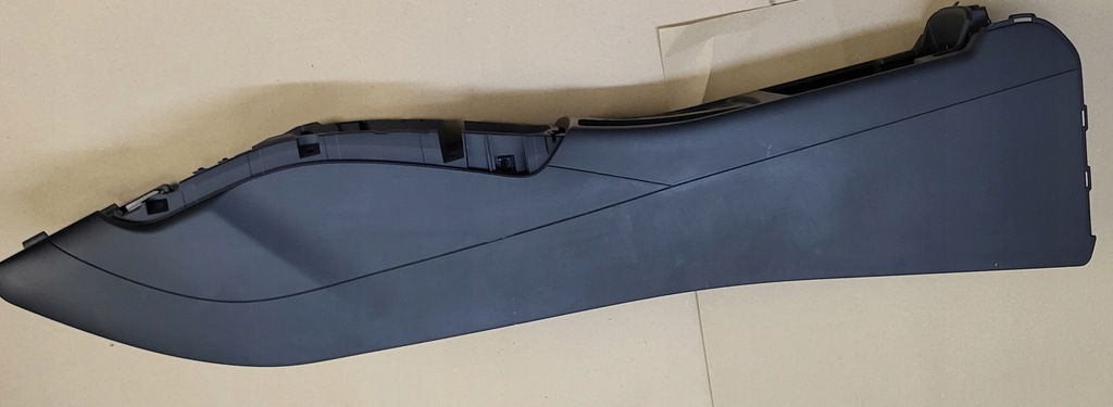 фото №13, Тунель середній консоль кронштейн na чашка роз'єм aux audi a4 b8 8k a5 8t оригінальний номер