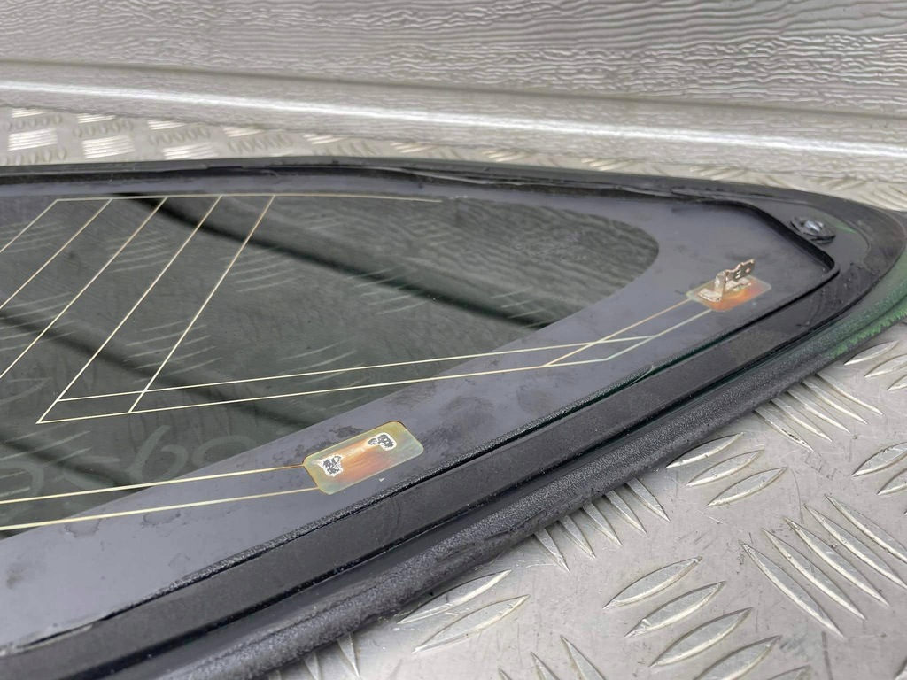 фото №9, Toyota highlander iv скло кузовна задня ліва хром