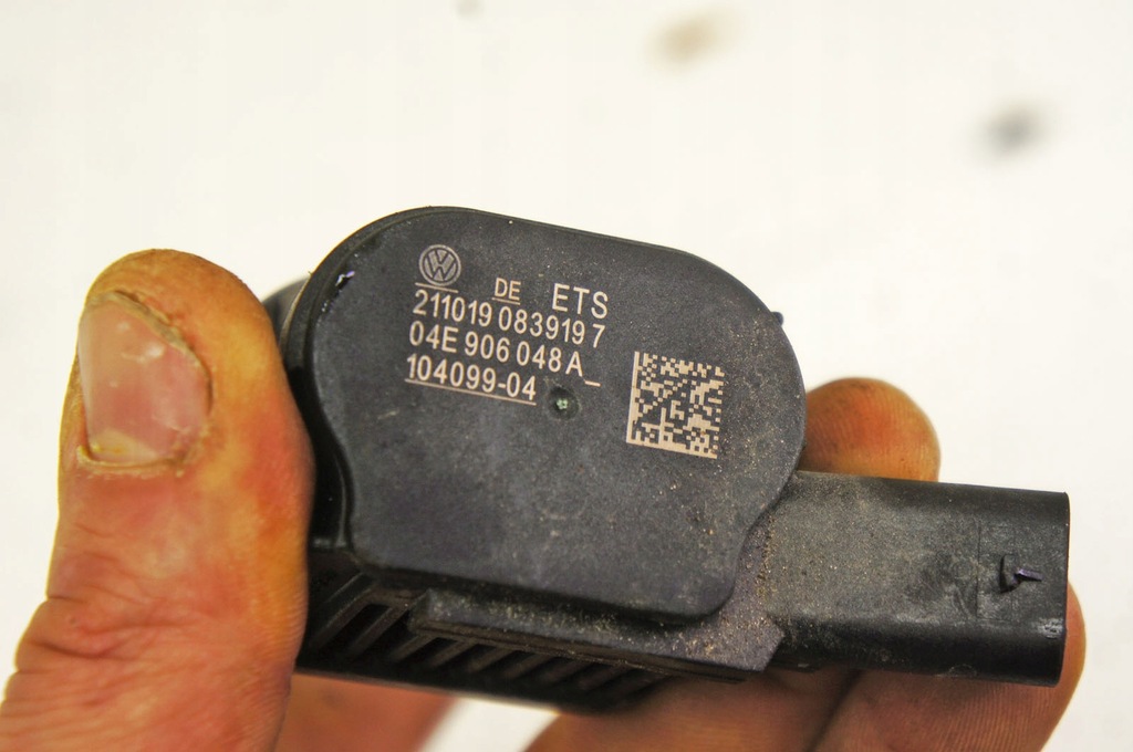 фото №5, Pw226 skoda scala 1.5i клапан электромагнитный 04e906048a