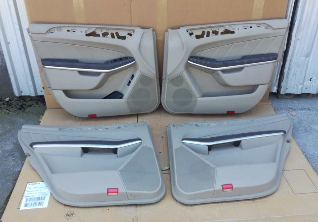 фото №10, Mercedes gl x166 заднее сиденье задняя 4 x обшивки перед задняя krem светлый отсутствует 3 rzędu