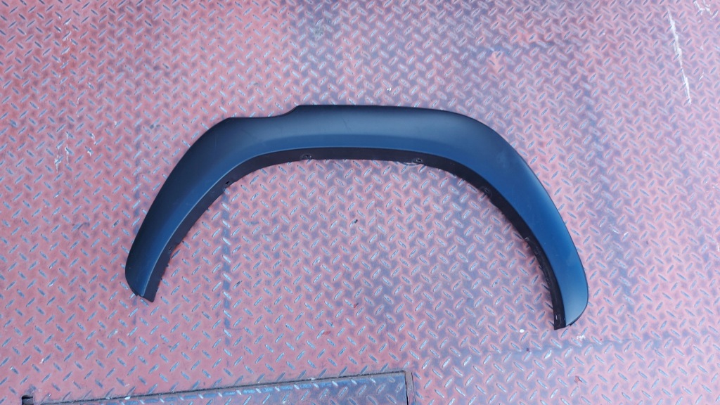 фото №1, Молдинг накладка крыла левая левый задняя toyota hilux viii