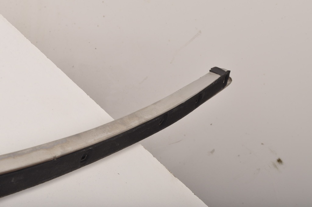 фото №7, Aston martin db9 молдинг дах дахова права