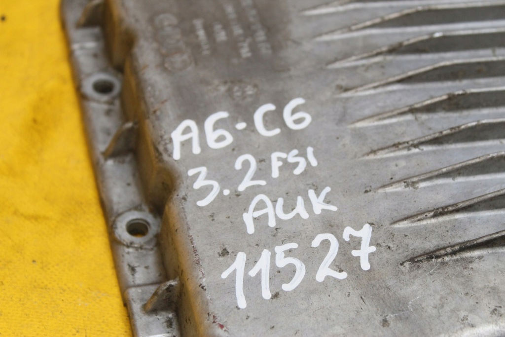 Поддон масляная a6 c6 a4 b7 3.2 fsi 06e103604g Киев