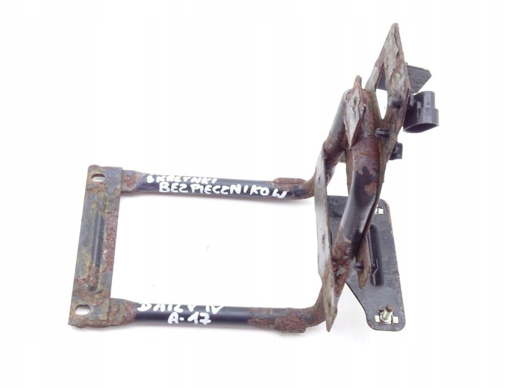 фото №1, Iveco daily iv v кронштейн коробка предохранителей