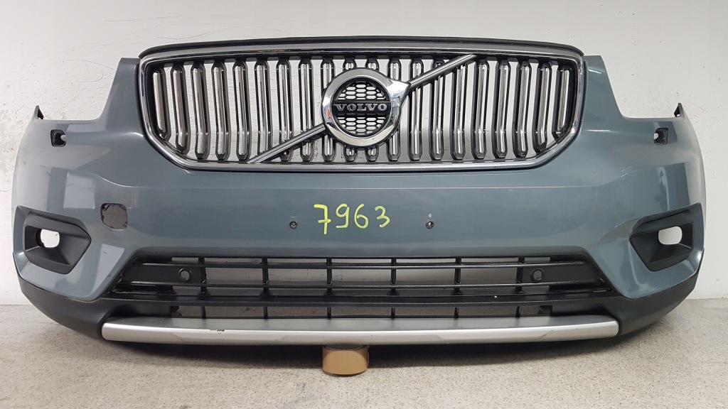 Купить Volvo xc40 xc 2017 - бампер перед 7963