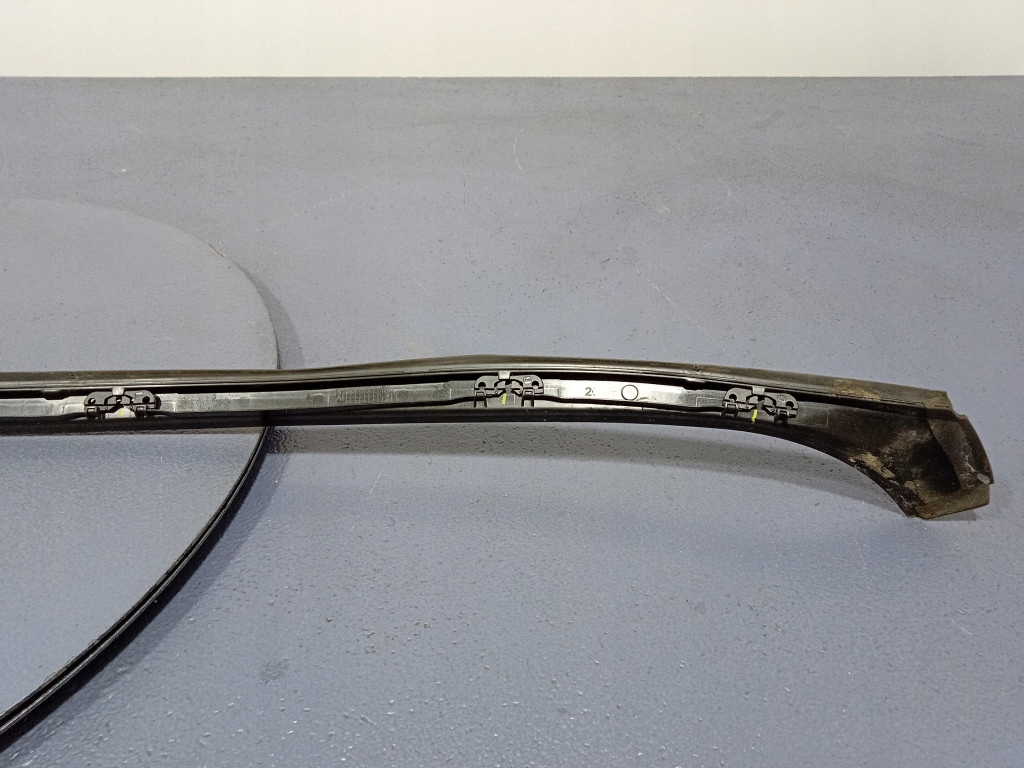 фото №7, Bmw x4 f98 g02 прокладка щель крыша 7424402