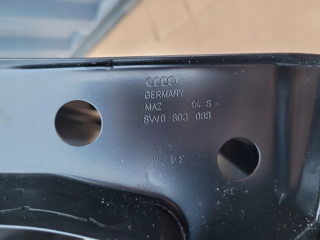 Audi a4 b9 8w0 8w9 8w9809848 8w0803088 правый  порог стойка  передок  передний в Украине