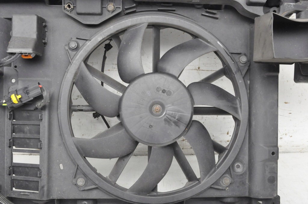 фото №10, Peugeot 407 2.7 hdi pas передний усилитель