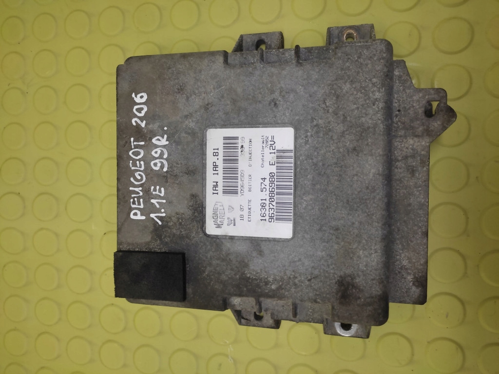 Купить Peugeot 206 1.1 блок управления двигателя 9637086980