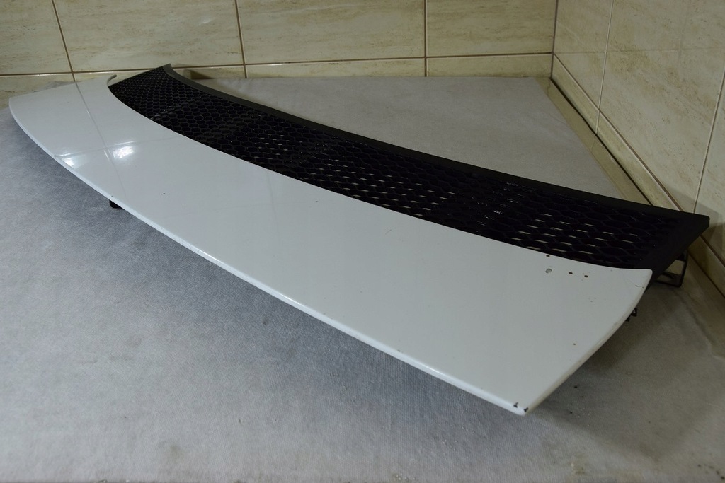 фото №4, Audi r8 17-r задняя накладка задняя 4s8.827.555 спойлер