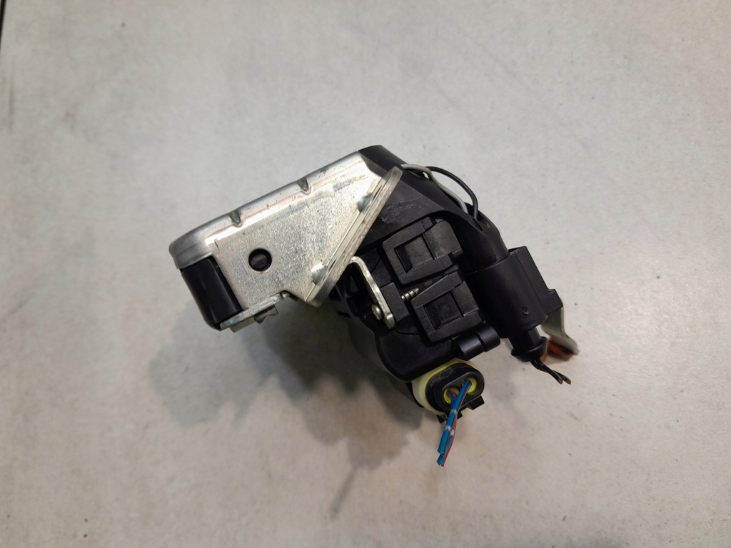 фото №10, Замок кришки багажника colt vi mr959190