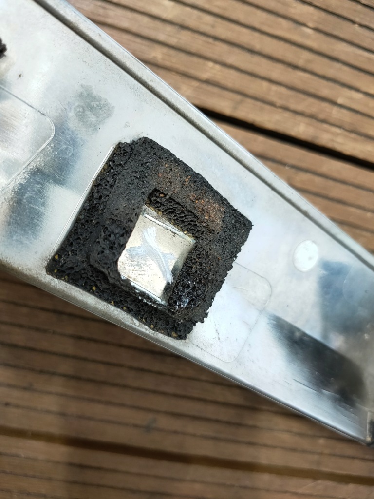 фото №11, Jaguar xf x250 lift 11-15 молдинг крышки накладка хром cx23-13550-bf оригинальный номер